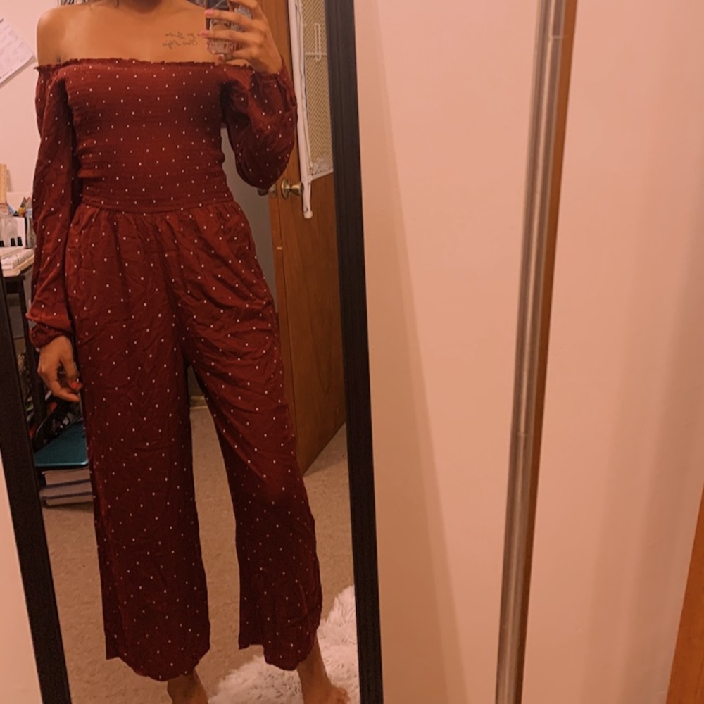 |hollister| off the shoulder romper/jumpsuit